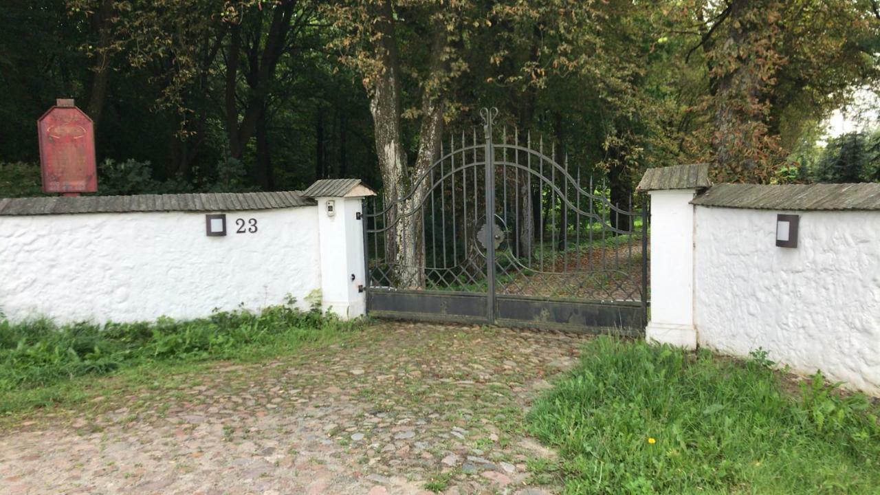 Hotel Dwór Woskrzenice Biała Podlaska Exterior foto